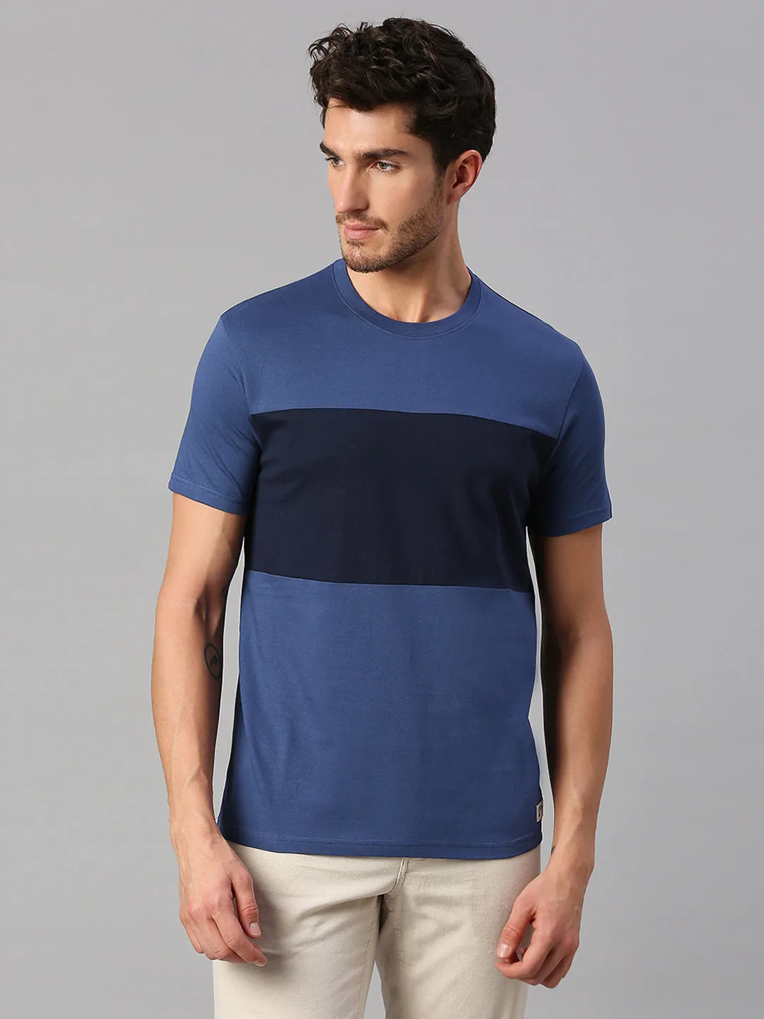 Men's Pure Cotton Color Block Half Sleeves Crew Neck T-Shirt (Blue)