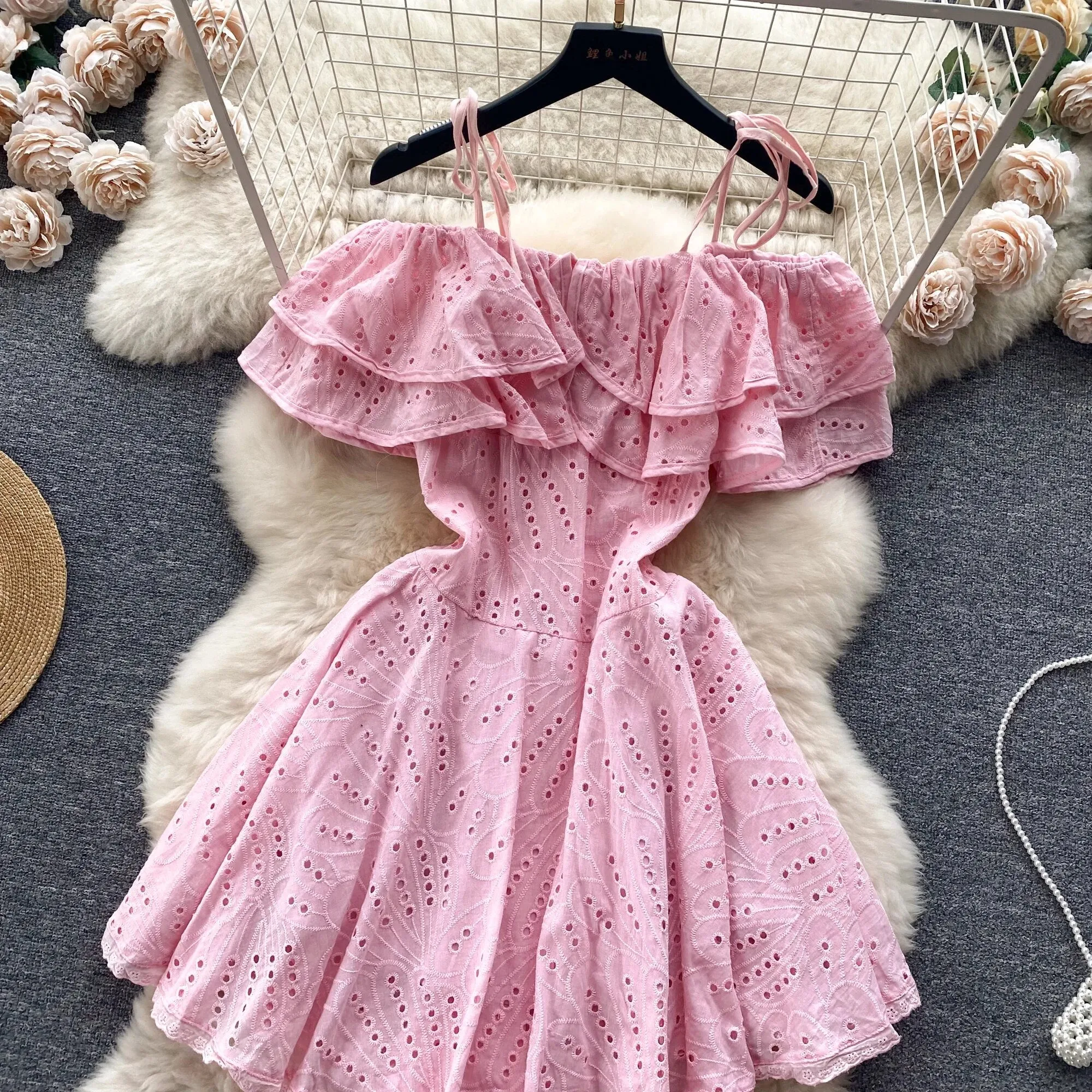 Tempa Hollow out Dress