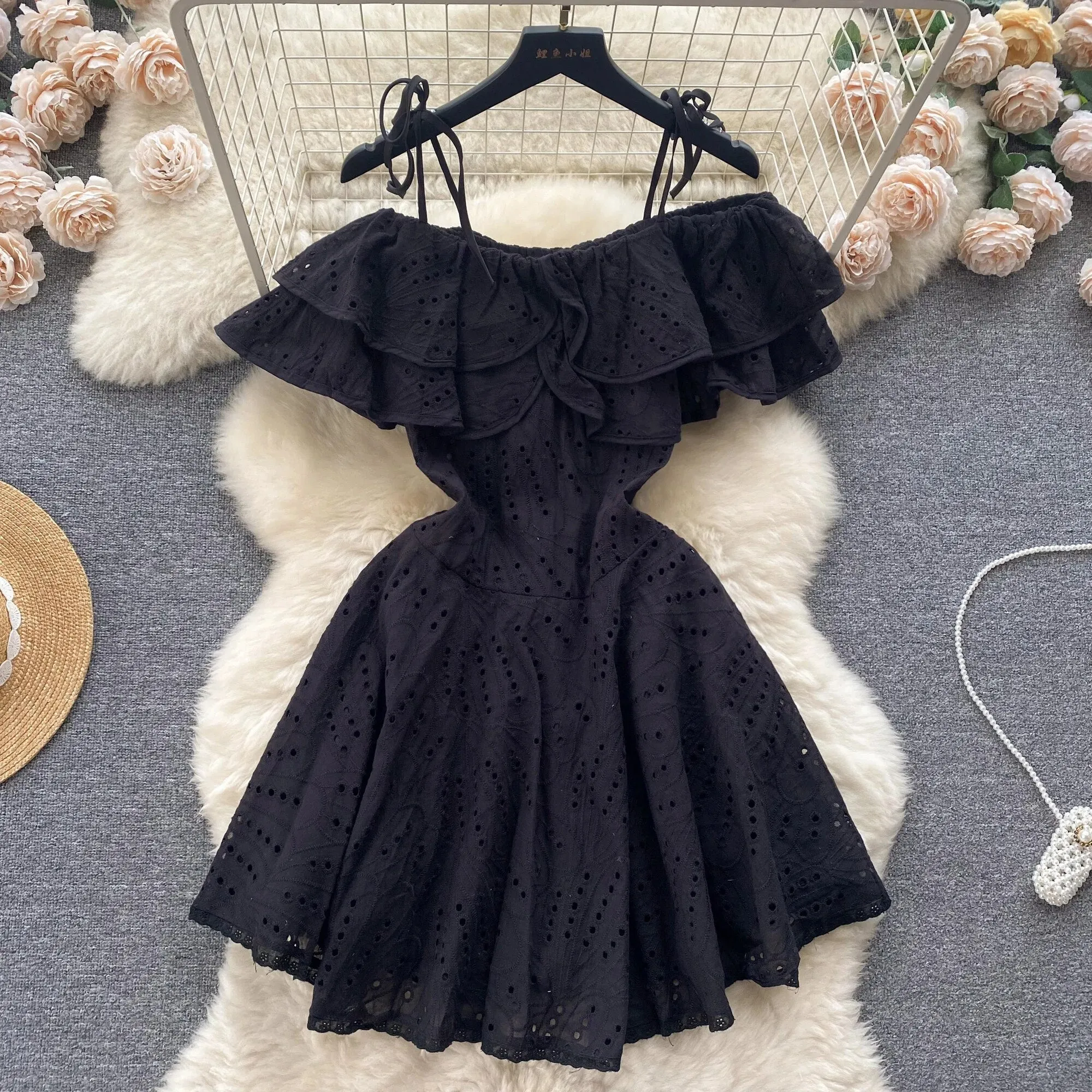 Tempa Hollow out Dress